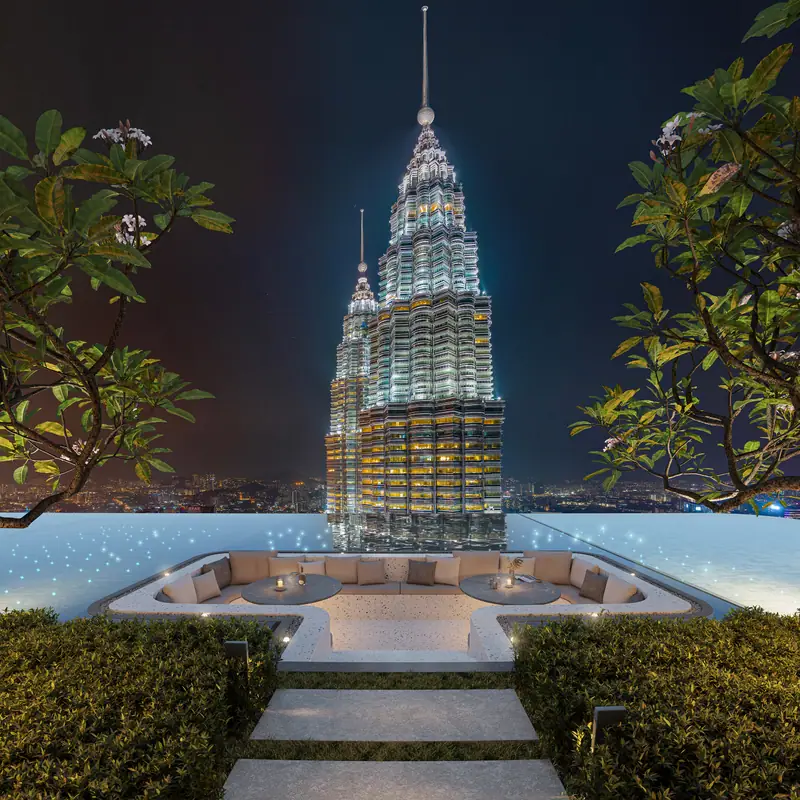 Kolam renang rooftop dengan panorama kota Kuala Lumpur