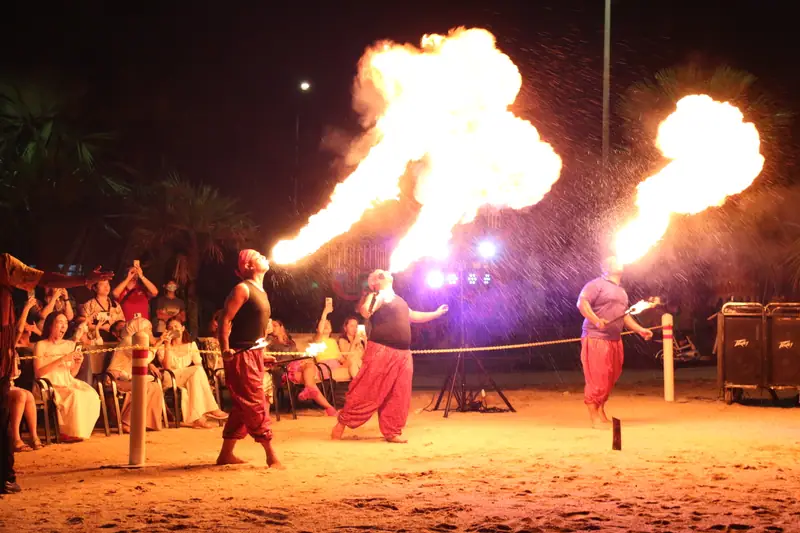 The evening fire show on the beach